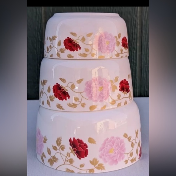 RARE! Cheng's White Jade Porcelain 3 Piece Nesting Floral Serving Bowls ๐บ - Picture 3 of 8